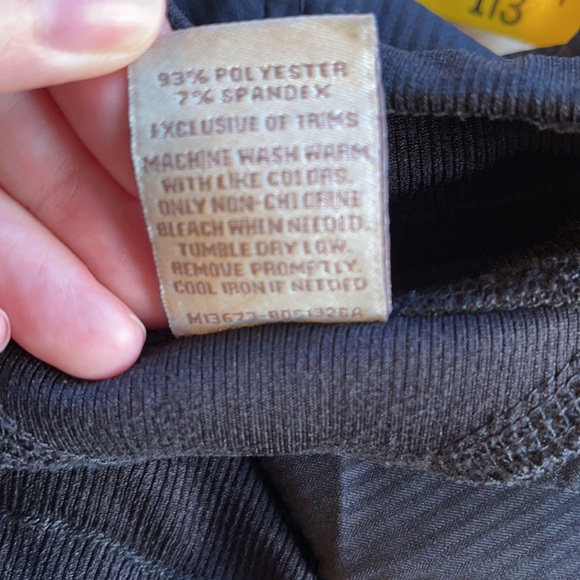 Balance Collection outdoor capris S - Picture 8 of 8